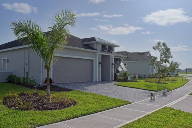 Best Driveway Paver Sealing  in Lindstrom, MN